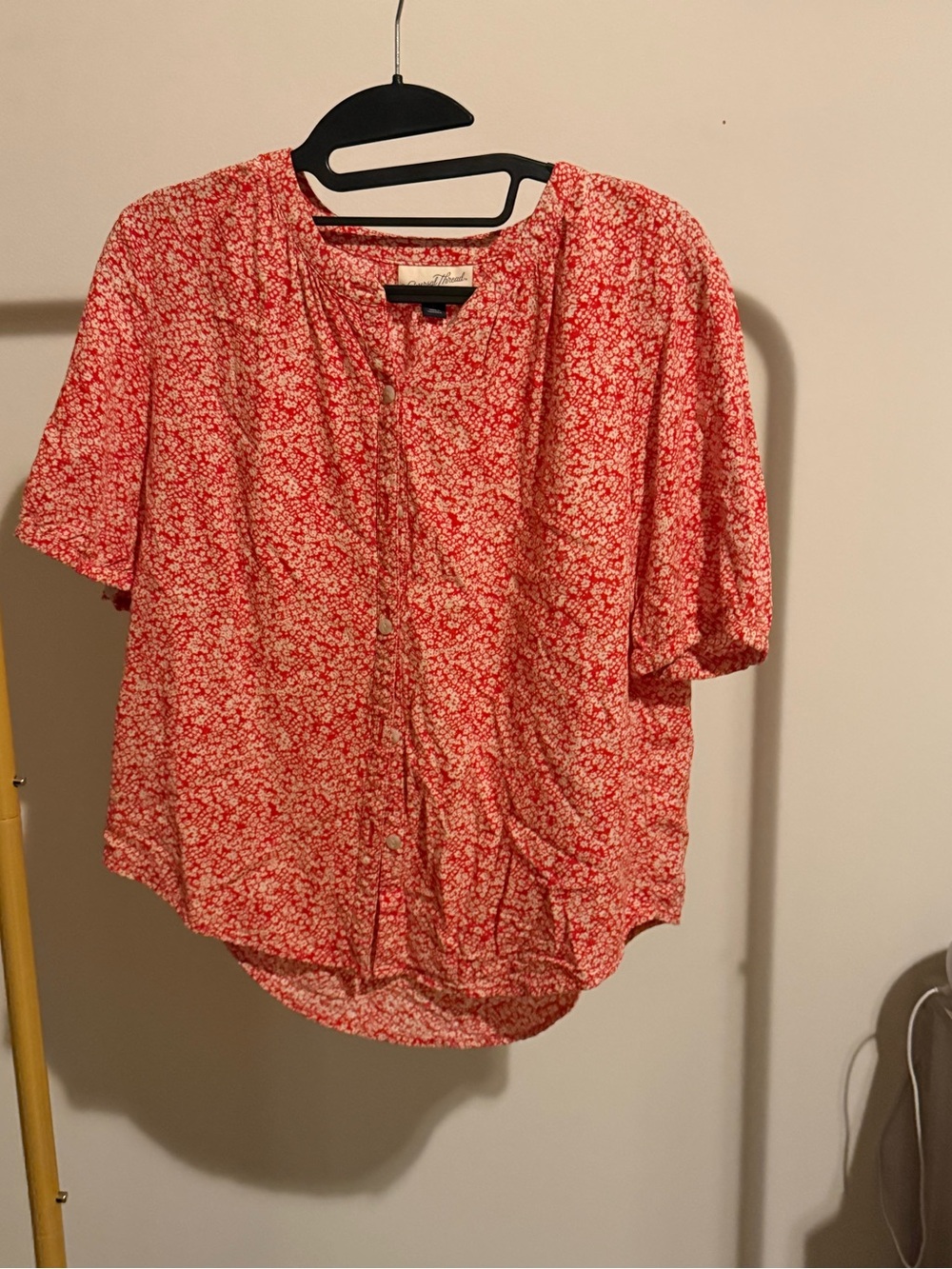 Universal Thread Red Floral Button-Down Blouse